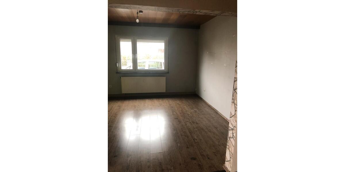 Erdgeschoßwohnung Quierschied - 2.5 Zimmer, 70 m&sup2;, 490&euro; | Angebot:24828391