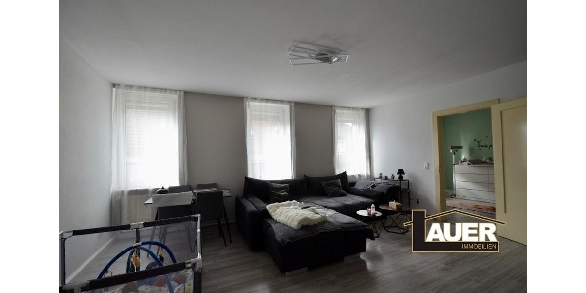 Etagenwohnung Saarbrücken West - 4 Zimmer, 100 m&sup2;, 750&euro; | Angebot:26686734