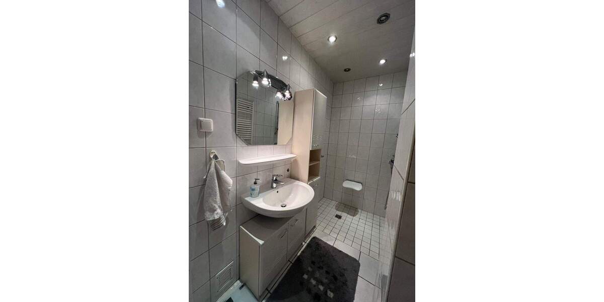 Einfamilienhaus Lebach - 6 Zimmer, 148 m&sup2;, 159.000&euro; | Angebot:25663147