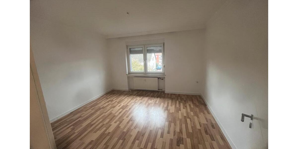 Etagenwohnung Dillingen (Saar) - 3 Zimmer, 78 m&sup2;, 1.100&euro; | Angebot:25343999