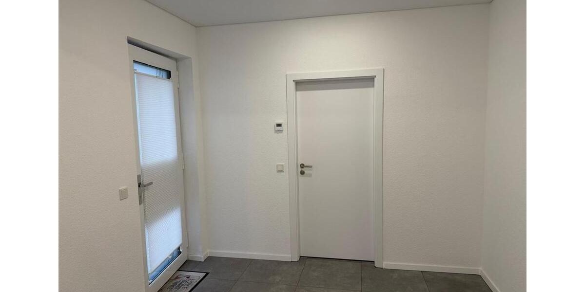 Erdgeschoßwohnung Homburg - 2 Zimmer, 67 m&sup2;, 900&euro; | Angebot:24479522