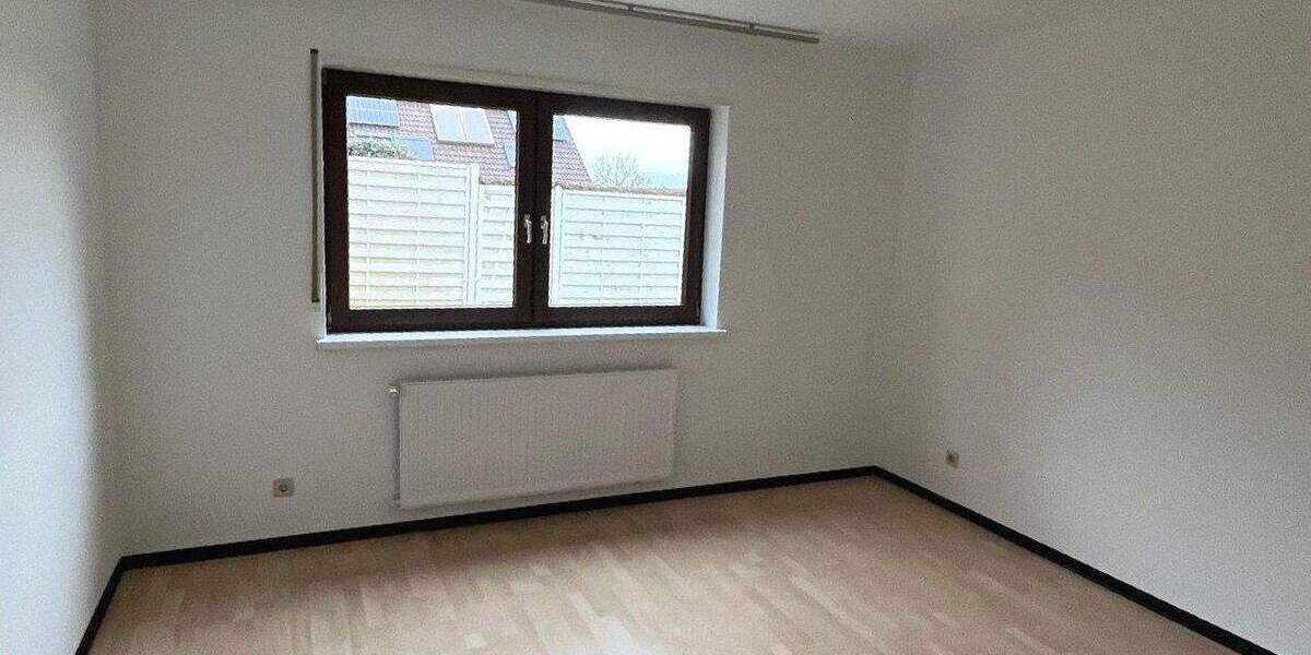 Etagenwohnung Völklingen Stadtmitte - 2 Zimmer, 73 m&sup2;, 570&euro; | Angebot:25683669