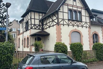 Haus Dillingen (Saar) - 9 Zimmer, 230 m&sup2;, 610.000&euro; | Angebot:26649842