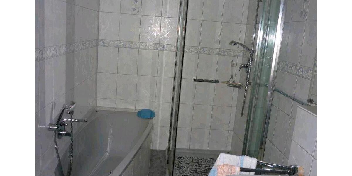 Einfamilienhaus Sankt Wendel - 12 Zimmer, 240 m&sup2;, 185.000&euro; | Angebot:26443136