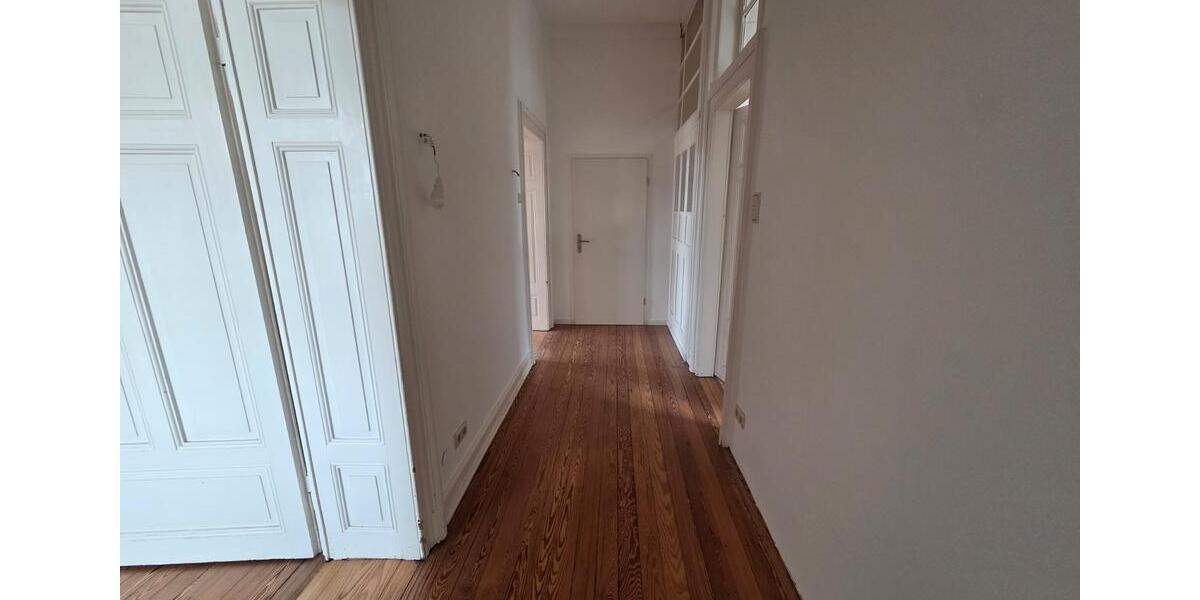 Etagenwohnung Saarbrücken St. Arnual - 3 Zimmer, 102 m&sup2;, 1.100&euro; | Angebot:26685978
