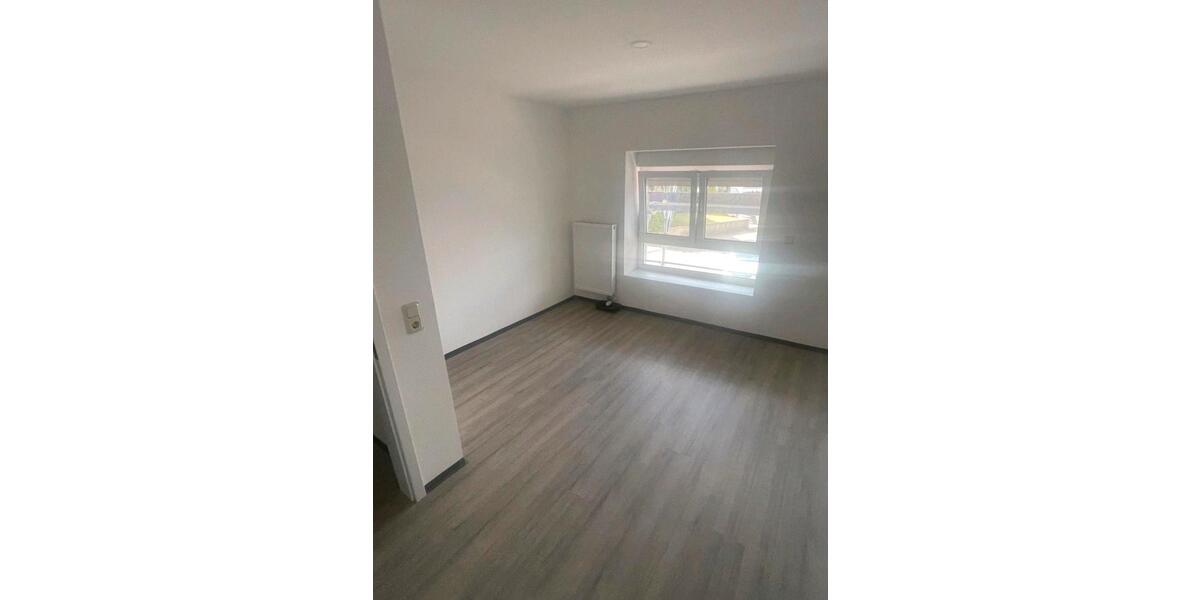 Mehrfamilienhaus, Wohnhaus Saarwellingen - 10 Zimmer, 300 m&sup2;, 350.000&euro; | Angebot:25588634
