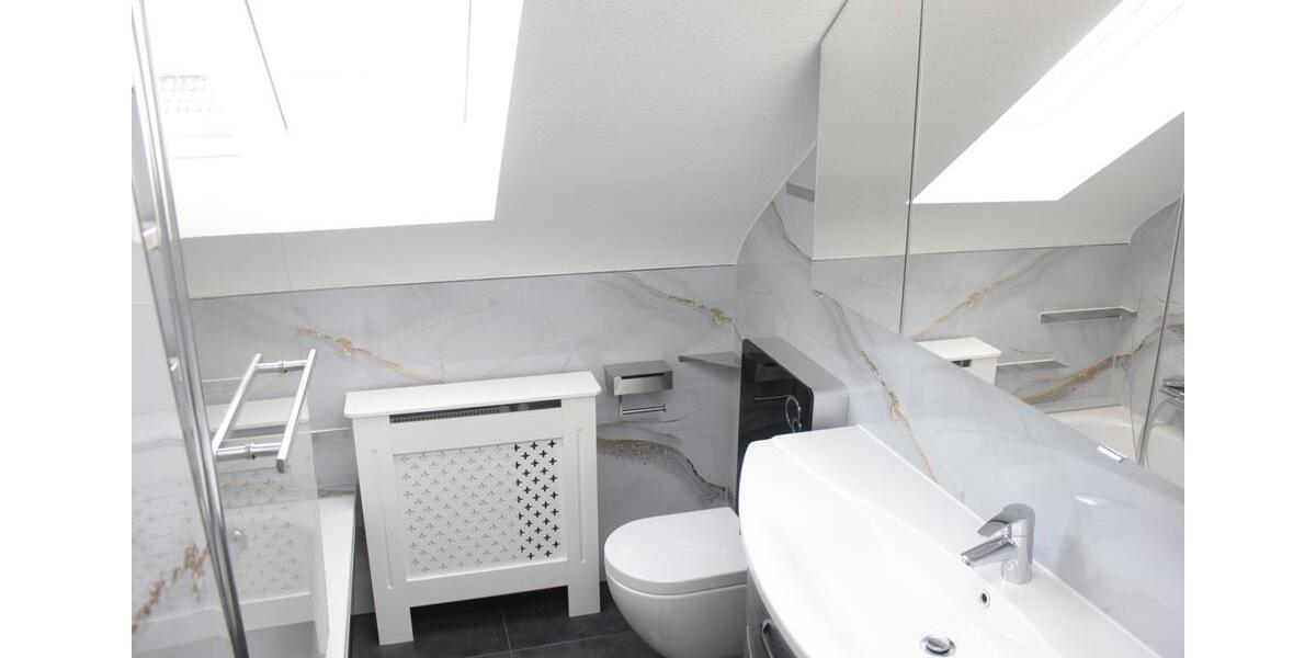 Dachgeschoßwohnung Püttlingen - 3 Zimmer, 80 m&sup2;, 800&euro; | Angebot:26679752