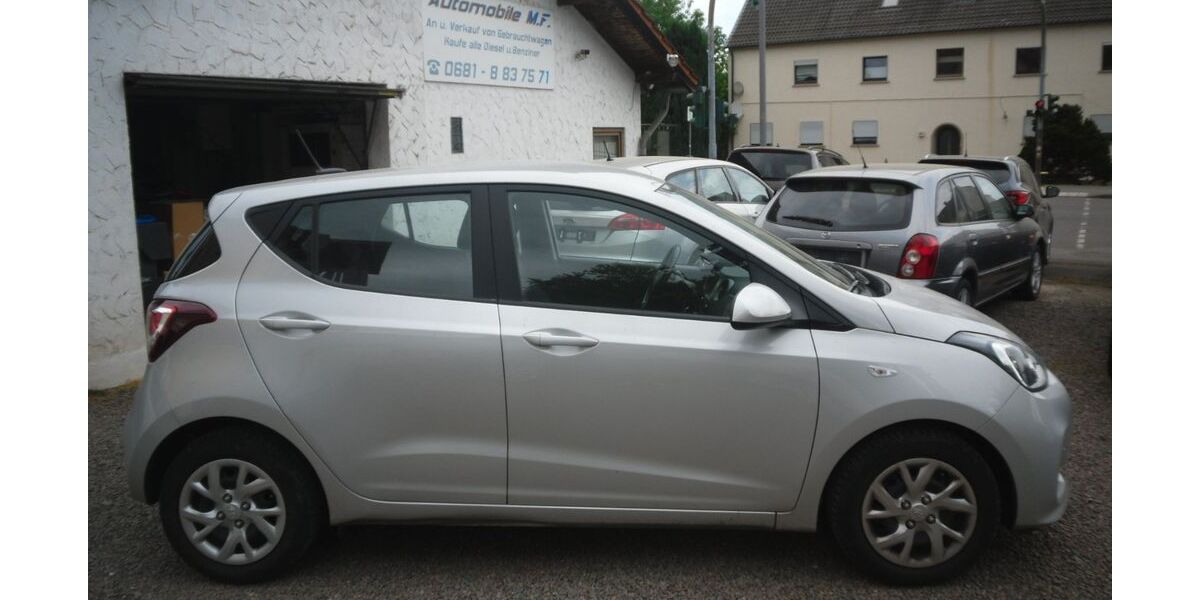 Hyundai i10 29.000 km 10.990 &euro; Saarbruecken 66119