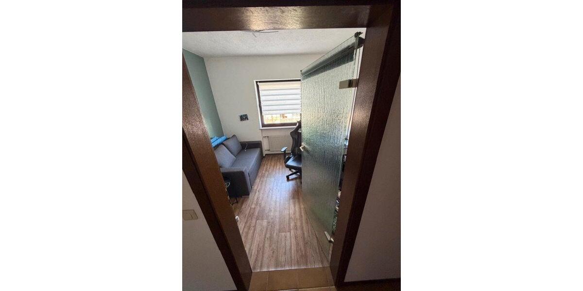 Etagenwohnung Dillingen (Saar) - 3 Zimmer, 83 m&sup2;, 550&euro; | Angebot:25919201