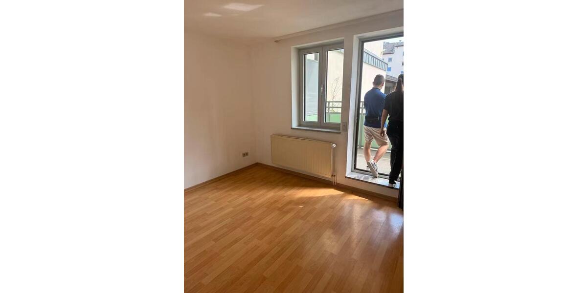 Etagenwohnung Saarbrücken Neue Bremm - 2 Zimmer, 50 m&sup2;, 608&euro; | Angebot:26247025