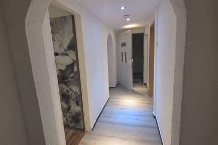 Wohnung Neunkirchen - 4 Zimmer, 110 m&sup2;, 900&euro; | Angebot:25354658