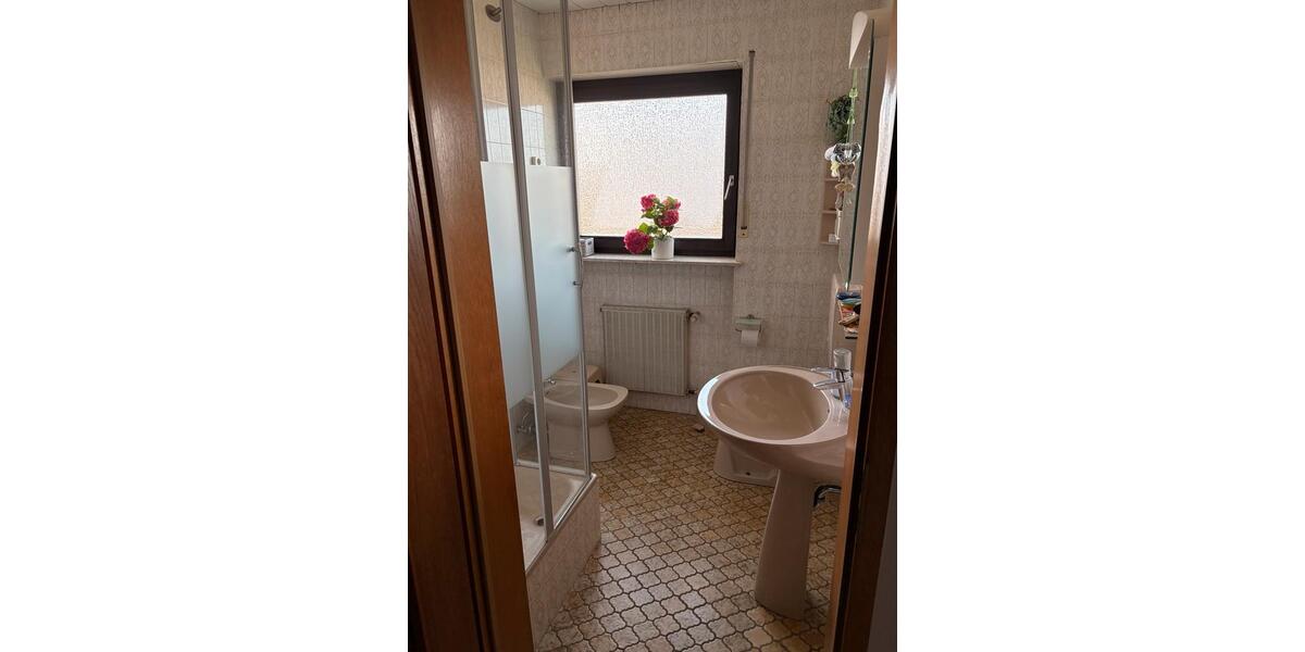 Einfamilienhaus Schiffweiler - 4.5 Zimmer, 165 m&sup2;, 295.000&euro; | Angebot:25942889