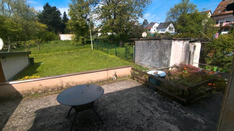 Doppelhaushälfte Saarbrücken Dudweiler - 6 Zimmer, 128 m&sup2;, 95.000&euro; | Angebot:26739300