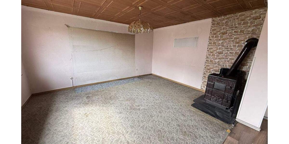 Einfamilienhaus Lebach Steinbach - 7 Zimmer, 120 m&sup2;, 59.000&euro; | Angebot:25730151