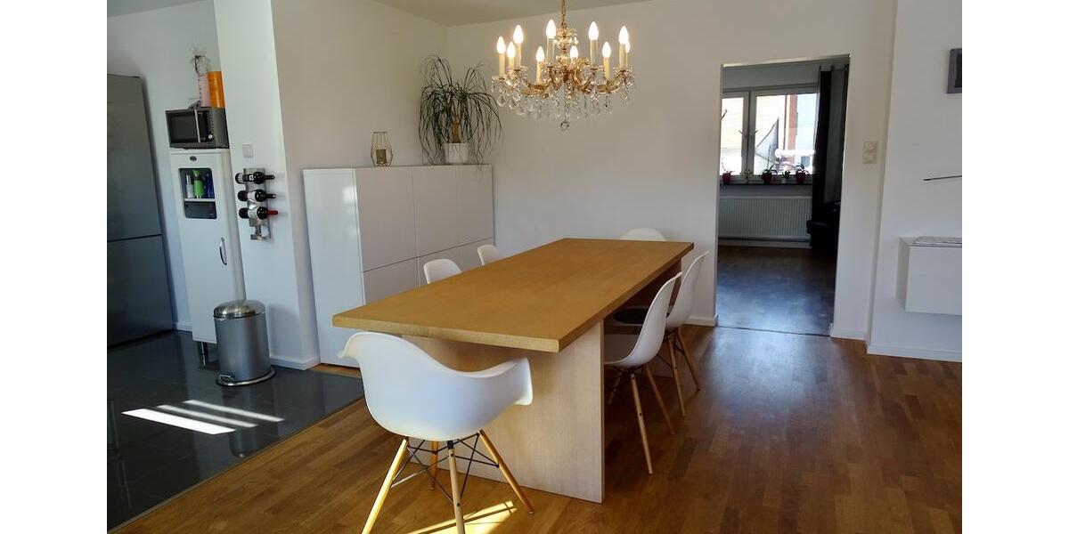 Etagenwohnung Saarbrücken West - 3 Zimmer, 82 m&sup2;, 850&euro; | Angebot:26428830