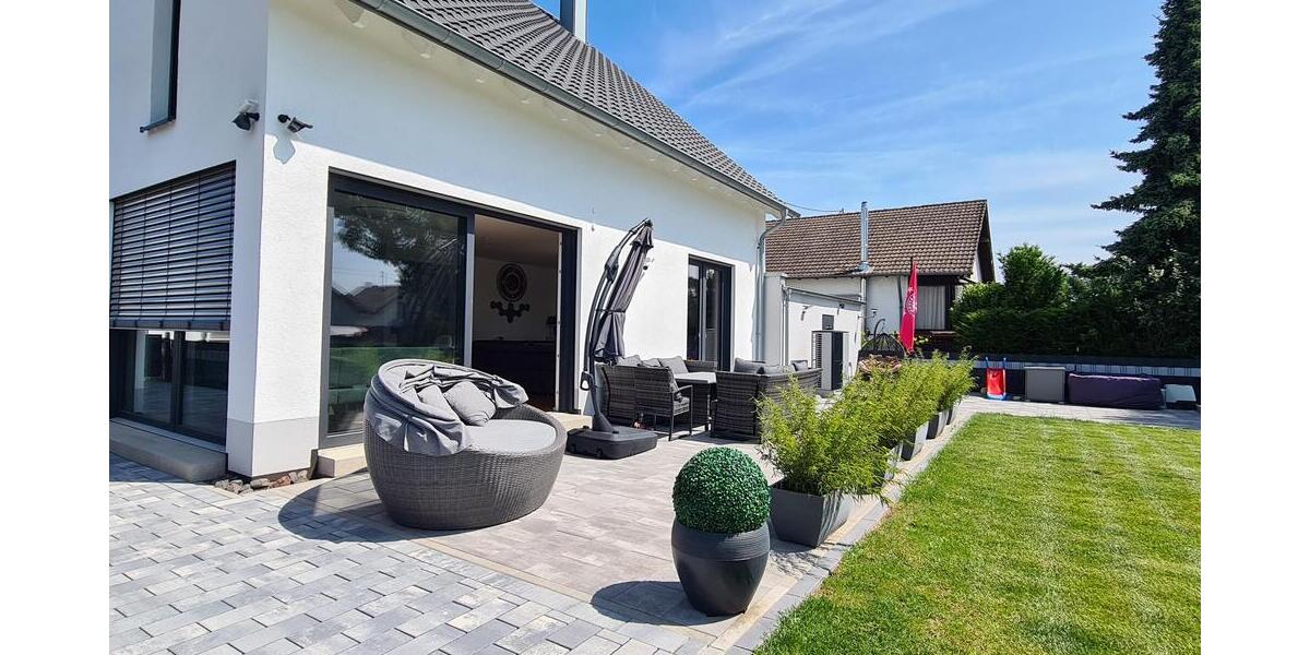 Repräsentatives lichtdurchflutetes Komforthaus in idyllischer Stadtrandlage - Einfamilienhaus Bexbach | Angebot:21093772