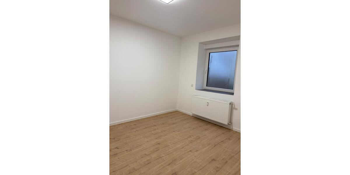 Erdgeschoßwohnung Sankt Wendel - 5 Zimmer, 114 m&sup2;, 900&euro; | Angebot:23871841