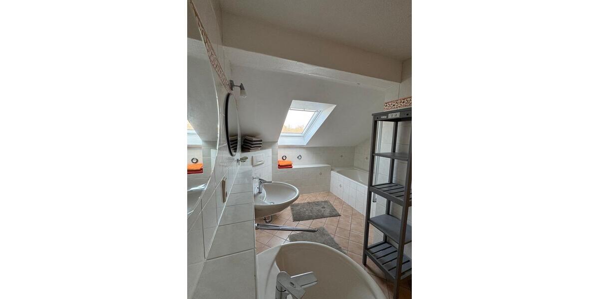 Dachgeschoßwohnung Saarbrücken St. Arnual - 2 Zimmer, 110 m&sup2;, 1.700&euro; | Angebot:25639251