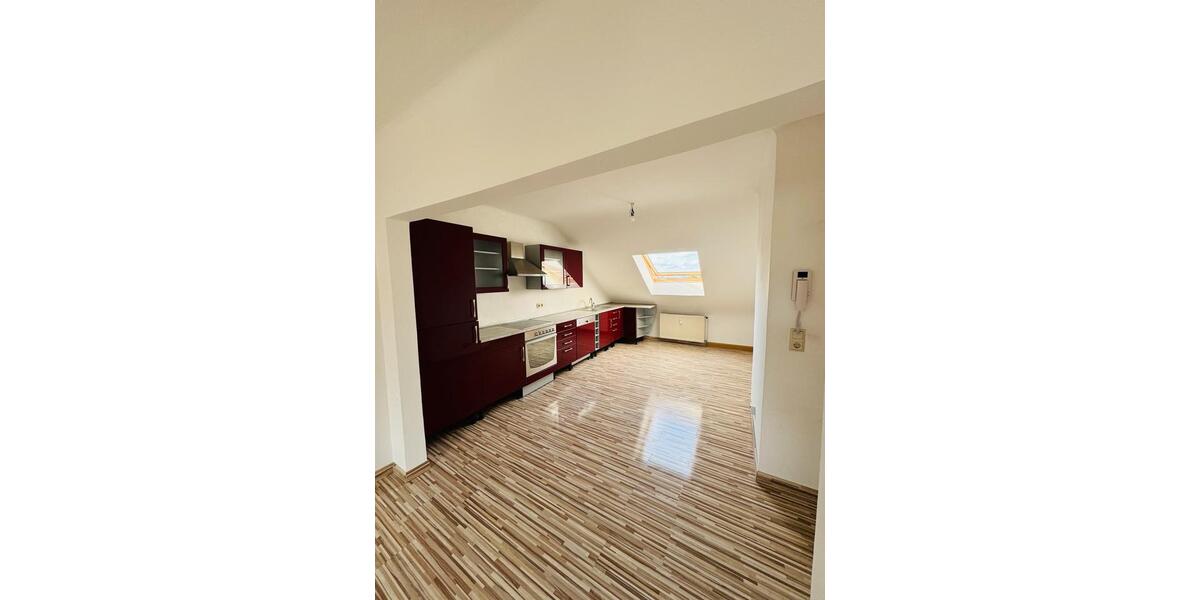 Dachgeschoßwohnung Wadgassen - 2 Zimmer, 70 m&sup2;, 700&euro; | Angebot:25653156