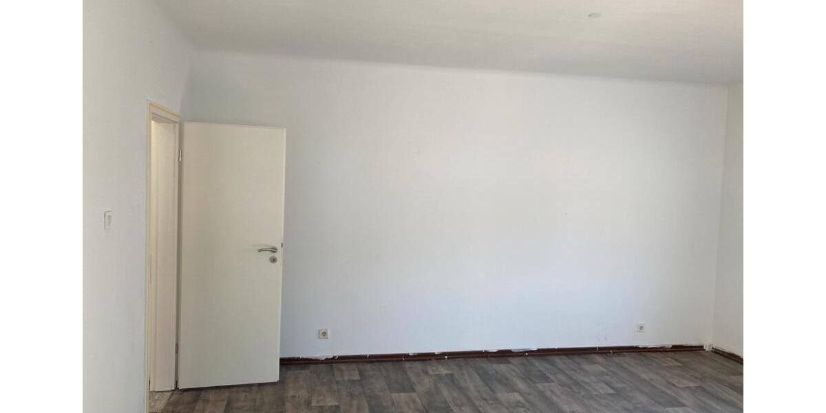 Etagenwohnung Saarbrücken West - 1 Zimmer, 40 m&sup2;, 315&euro; | Angebot:26683699