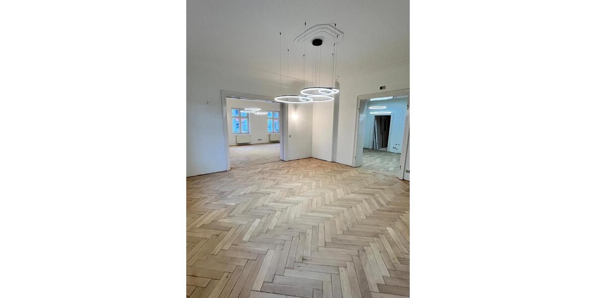 Erdgeschoßwohnung Neunkirchen - 5 Zimmer, 245 m&sup2;, 1.800&euro; | Angebot:25930212