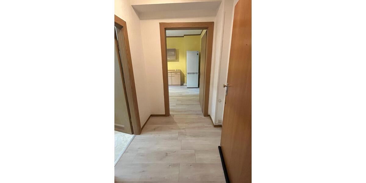 Etagenwohnung Saarbrücken Eschberg - 3 Zimmer, 75 m&sup2;, 680&euro; | Angebot:25614160