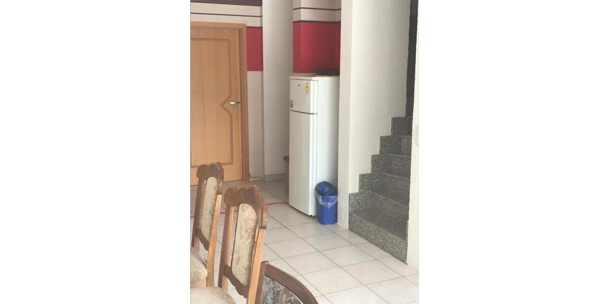 Reihenhaus Ottweiler - 3 Zimmer, 129 m&sup2;, 1.200&euro; | Angebot:24336021