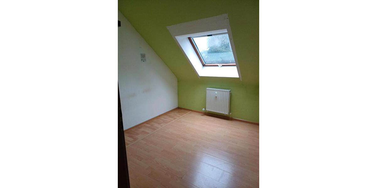 Etagenwohnung Völklingen - 5 Zimmer, 105 m&sup2;, 980&euro; | Angebot:25964523
