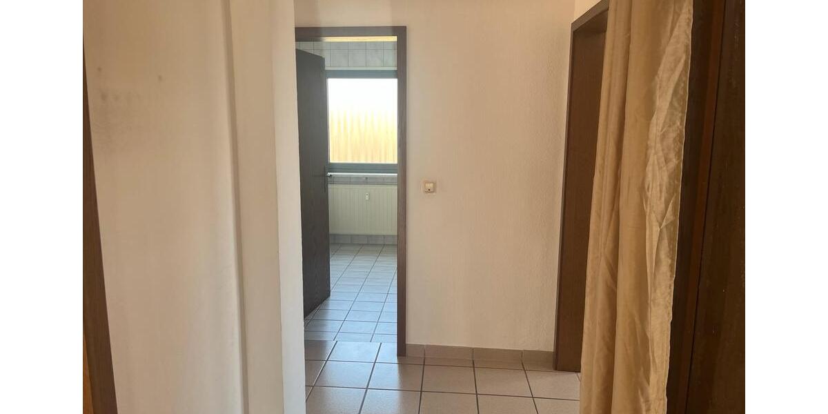 Erdgeschoßwohnung Schmelz - 4 Zimmer, 105 m&sup2;, 700&euro; | Angebot:25599672
