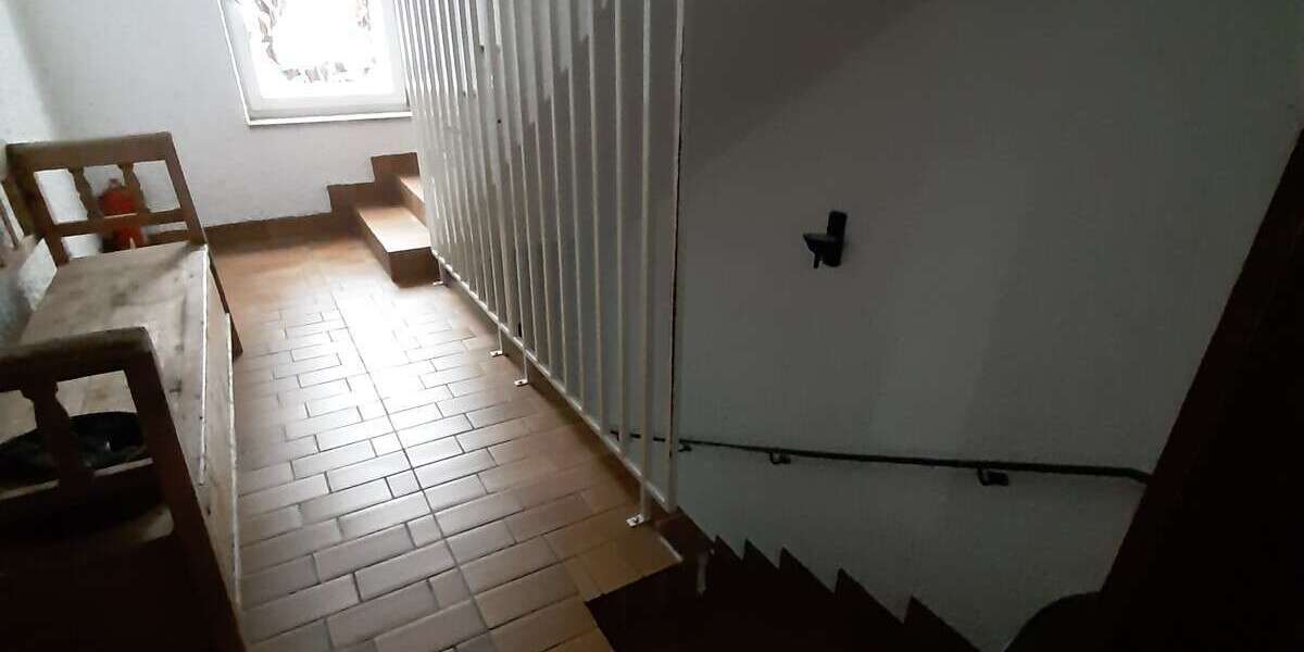 Etagenwohnung Großrosseln - 6 Zimmer, 214 m&sup2;, 199.999&euro; | Angebot:24719492