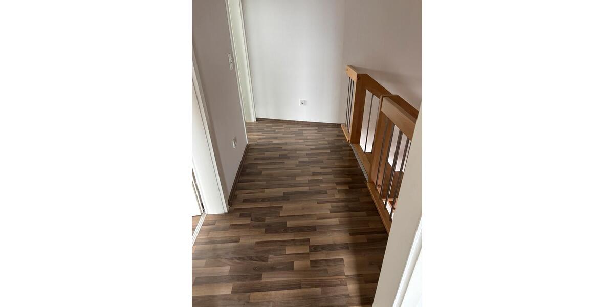 Etagenwohnung Saarlouis - 3 Zimmer, 120 m&sup2;, 700&euro; | Angebot:26686735