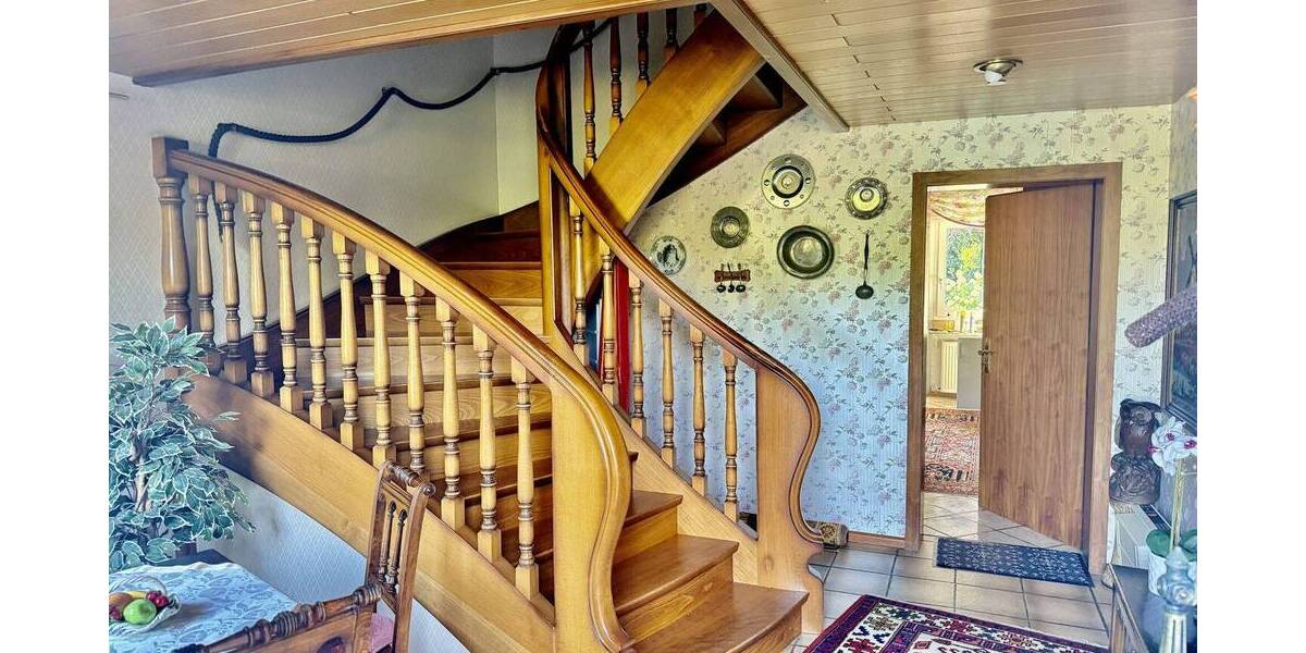 Einfamilienhaus Lebach Gresaubach - 8 Zimmer, 314 m&sup2;, 289.000&euro; | Angebot:25668696