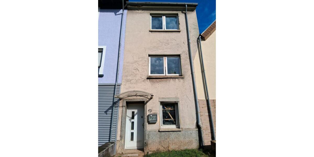 Reihenhaus Wadgassen - 99 Zimmer, 148 m&sup2;, 99.000&euro; | Angebot:25160736