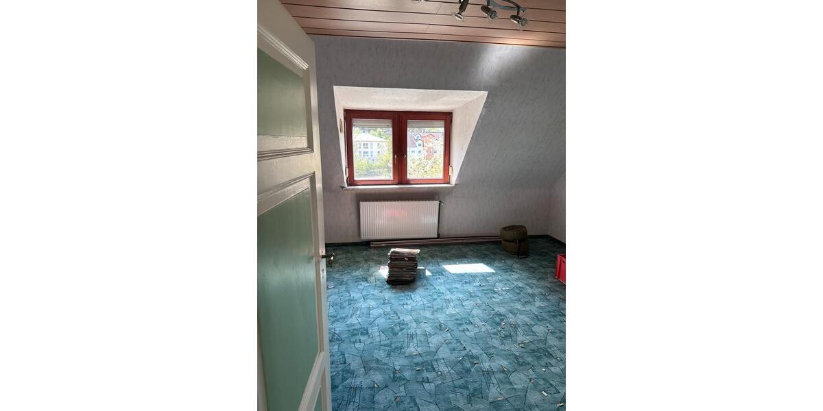 Reihenhaus Ottweiler - 6 Zimmer, 120 m&sup2;, 195.000&euro; | Angebot:25270020