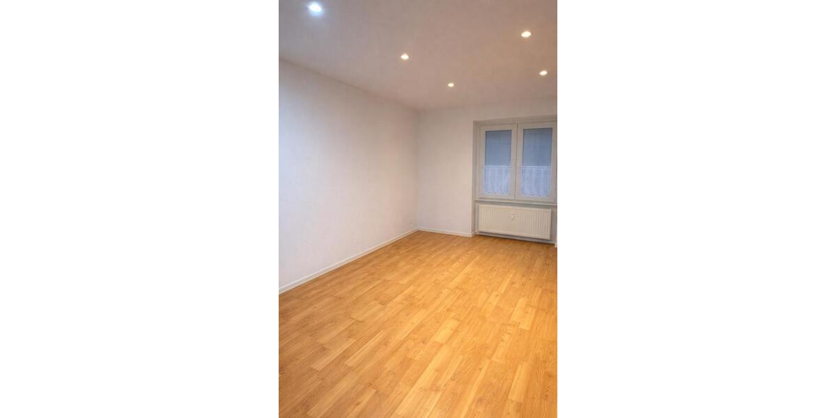 Etagenwohnung Sankt Ingbert - 3 Zimmer, 70 m&sup2;, 700&euro; | Angebot:25722975