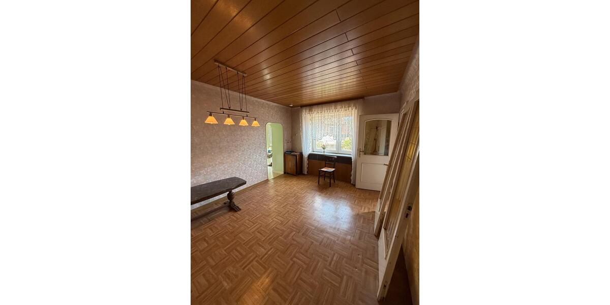 Einfamilienhaus Lebach - 7 Zimmer, 140 m&sup2;, 136.450&euro; | Angebot:26544560