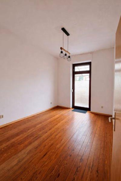 Erdgeschoßwohnung Saarbrücken Eschberg - 3 Zimmer, 85 m&sup2;, 840&euro; | Angebot:26689398