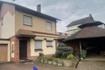 Haus Lebach - 6 Zimmer, 160 m&sup2;, 250.000&euro; | Angebot:25971206