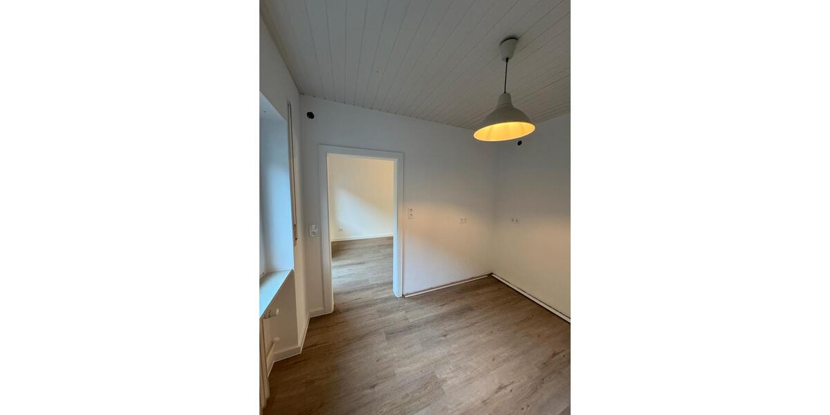 Erdgeschoßwohnung Eppelborn - 3.5 Zimmer, 109 m&sup2;, 950&euro; | Angebot:25824645