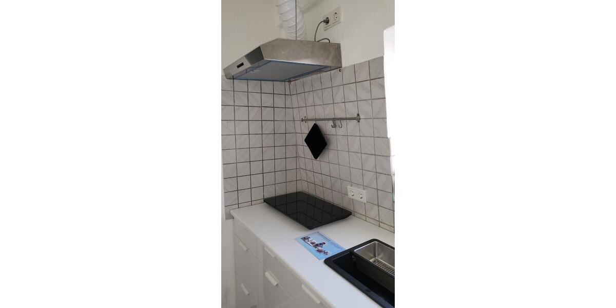 Dachgeschoßwohnung Sankt Ingbert - 1 Zimmer, 27 m&sup2;, 320&euro; | Angebot:26705235