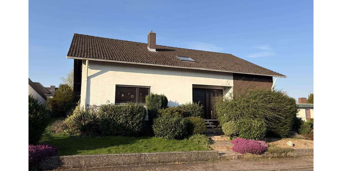 Einfamilienhaus Wallerfangen - 7 Zimmer, 220 m&sup2;, 295.000&euro; | Angebot:25809486