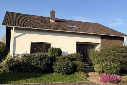 Haus Wallerfangen - 7 Zimmer, 220 m&sup2;, 295.000&euro; | Angebot:25809486