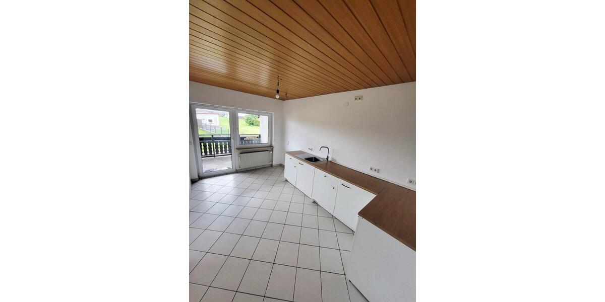 Etagenwohnung Eppelborn - 2.5 Zimmer, 86 m&sup2;, 750&euro; | Angebot:25626185