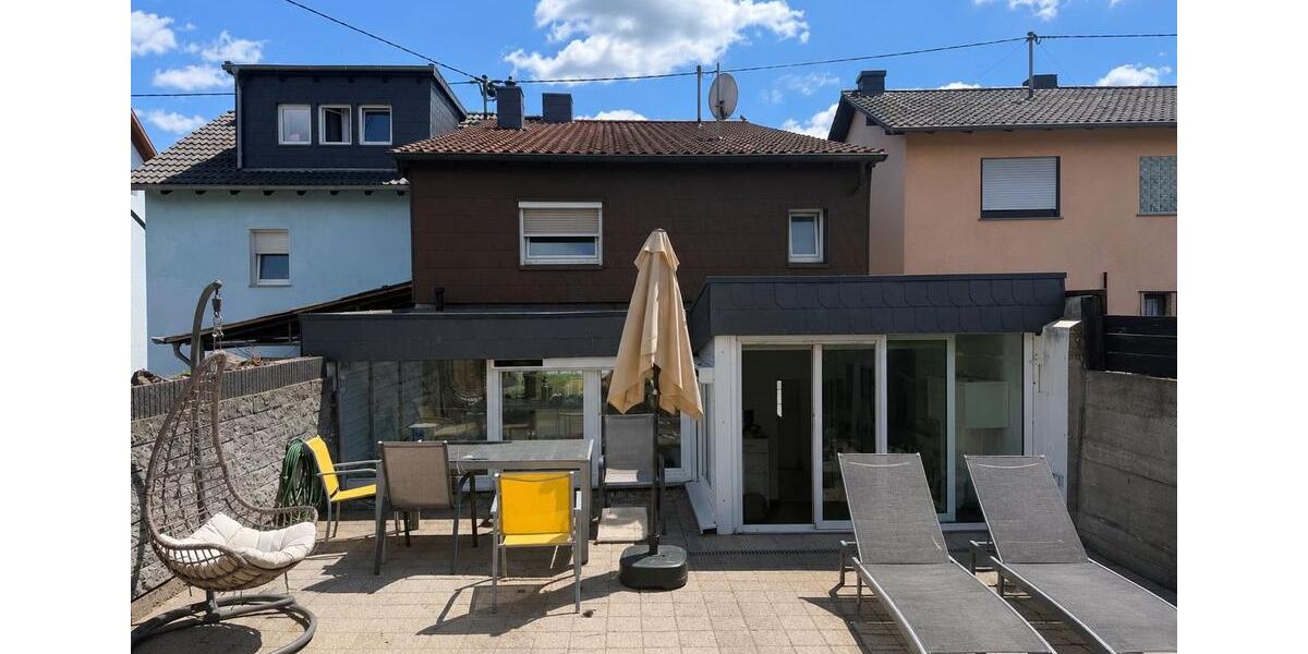 Reihenhaus Heusweiler - 3 Zimmer, 138 m&sup2;, 220.000&euro; | Angebot:27010141