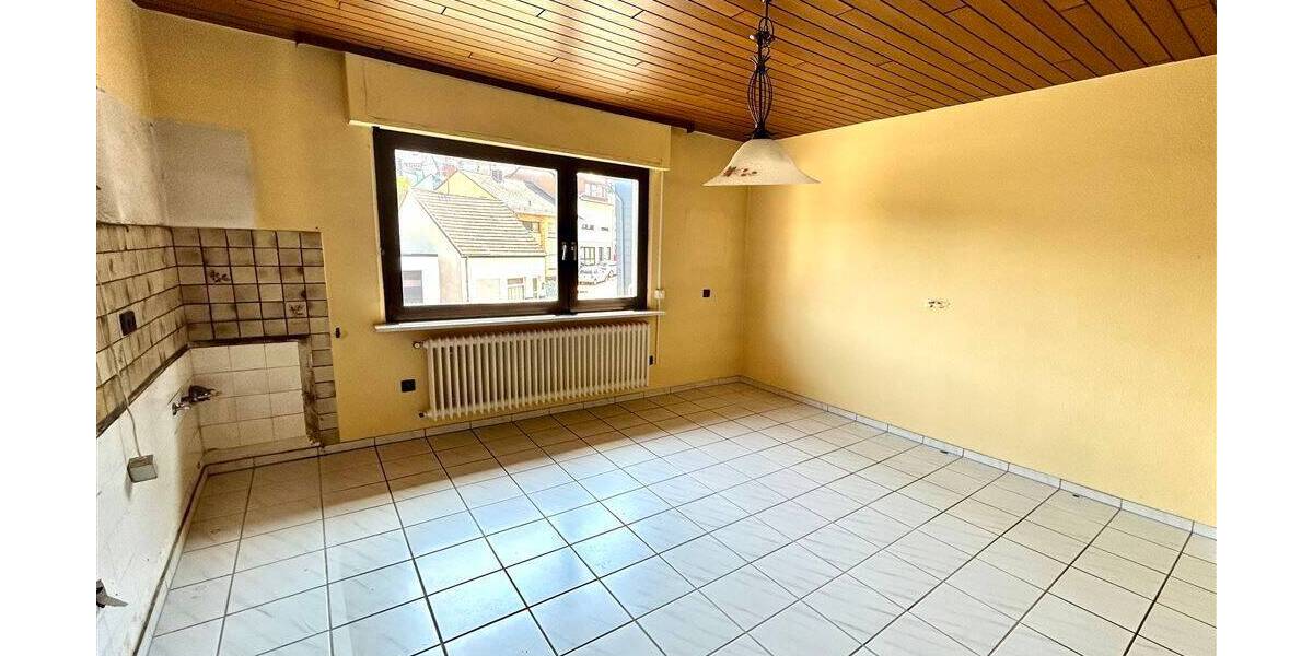 Mehrfamilienhaus, Wohnhaus Quierschied - 8 Zimmer, 198 m&sup2;, 287.000&euro; | Angebot:25745731