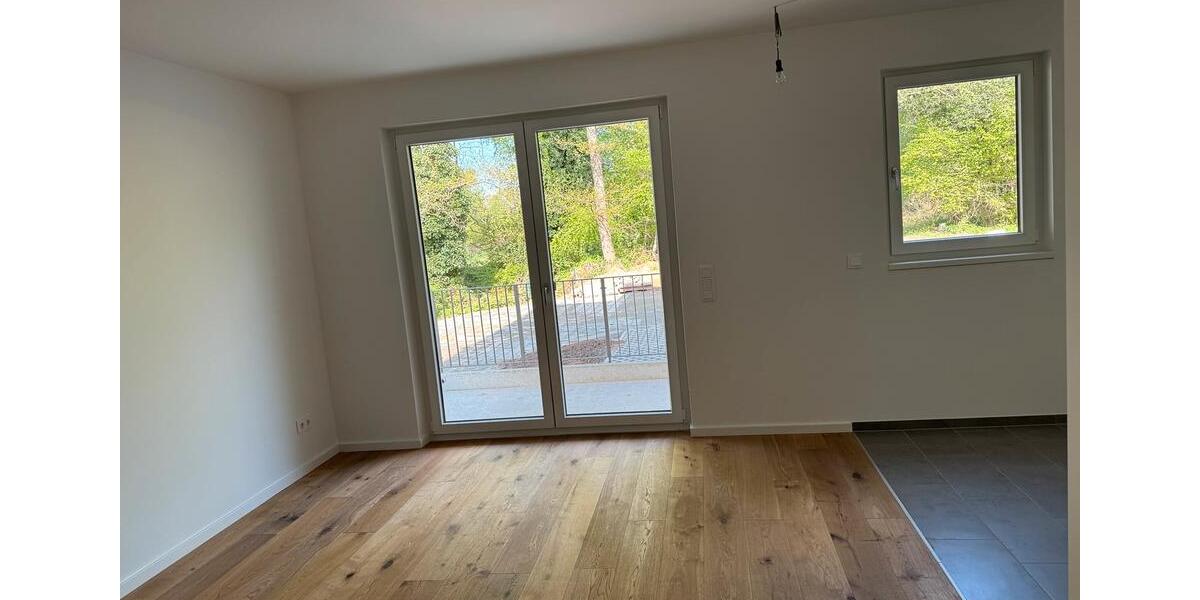 Erdgeschoßwohnung Homburg - 2 Zimmer, 58 m&sup2;, 1.300&euro; | Angebot:24733122