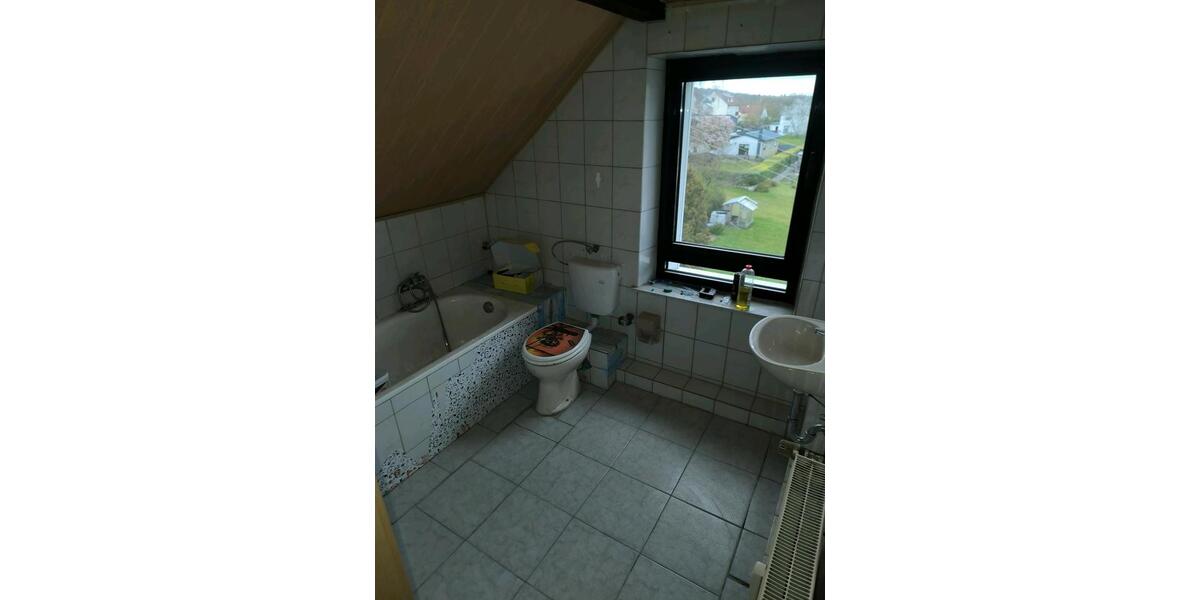 Dachgeschoßwohnung Quierschied - 2 Zimmer, 55 m&sup2;, 500&euro; | Angebot:25307880