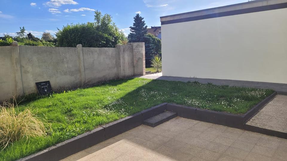 Etagenwohnung Saarlouis - 2 Zimmer, 96 m&sup2;, 850&euro; | Angebot:25853640