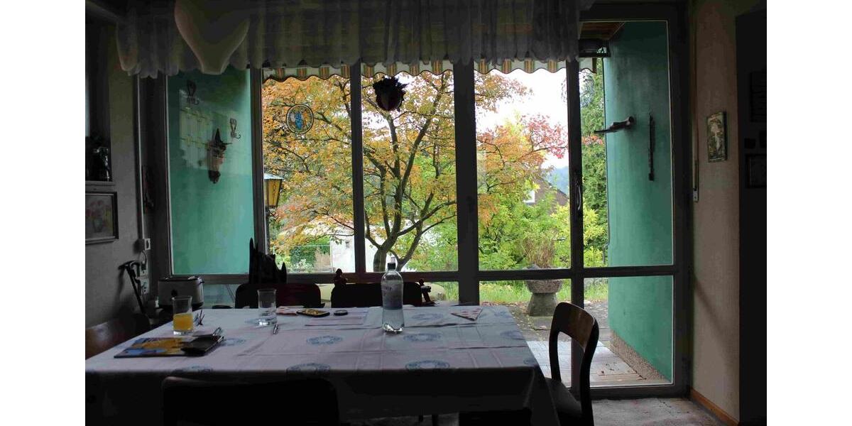 Einfamilienhaus Sankt Ingbert - 6 Zimmer, 148 m&sup2;, 350.000&euro; | Angebot:24953378