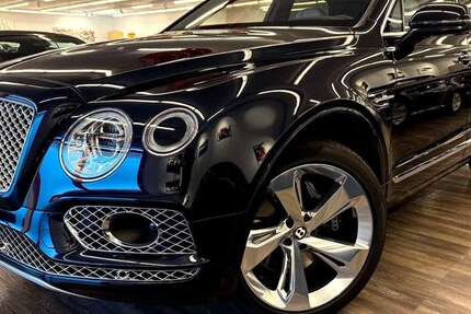 Bentley Bentayga 24.867 km 136.800 &euro; Schwalbach/ Saar 66773